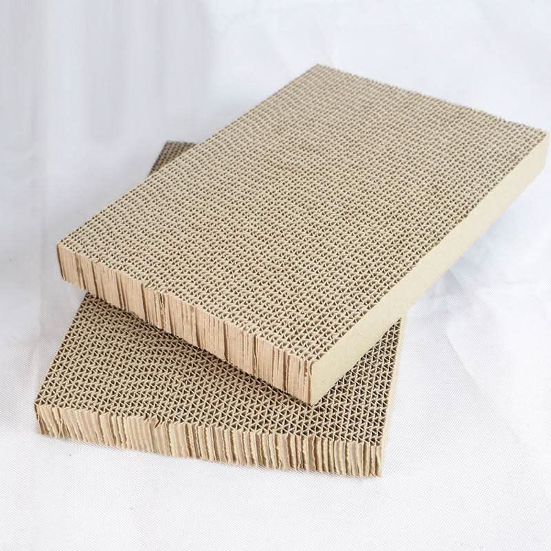 Foldable Corrugated Cat Scratcher Lounge - Perfect For Large Cats! by Maxthat1Mastiff