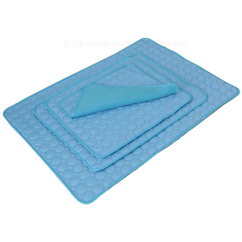 Pet Chillzone Cooling Mat by Dog Hugs Cat
