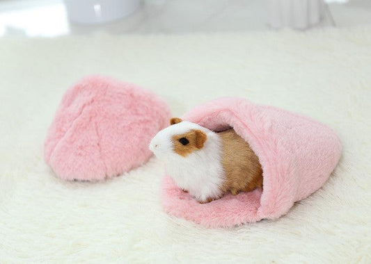 Cozy Critter Haven: Plush Pet Mat For Hamsters, Hedgehogs, Chinchillas, And Rabbits
